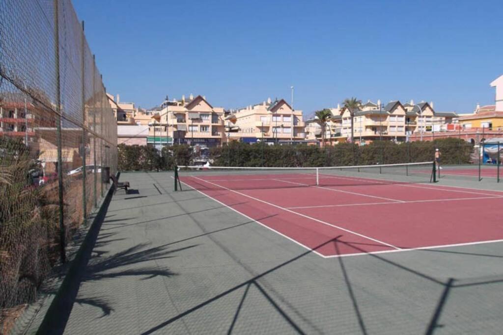 Apartamento A Estrenar En Primera Linea De Playa Торрокс-Коста Экстерьер фото